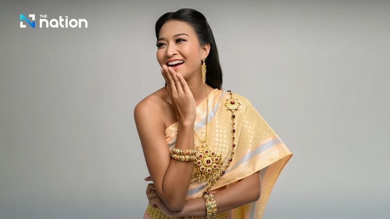 In Thailand ist die Vermischung von Thailändisch und Englisch (Tinglish) zu einem alltäglichen Bestandteil der Konversation geworden. Es ist zwar schön zu sehen, wie die beiden Sprachen miteinander verschmelzen, aber manchmal entspricht das Ergebnis nicht immer dem, was englische Muttersprachler sagen würden.