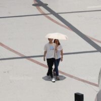 Die Welt erlebte den zweitwärmsten Mai seit Beginn der Wetteraufzeichnungen in diesem Jahr, einen Monat, in dem der Klimawandel eine rekordverdächtige Hitzewelle in Grönland auslöste, sagten Wissenschaftler am Mittwoch. Hauptursache sind Treibhausgasemissionen aus der Verbrennung fossiler Brennstoffe.