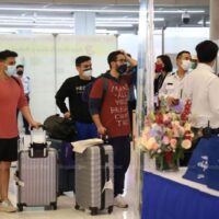Der Krieg zwischen Israel und dem Iran dürfte sich auf fünf der thailändischen Tourismusmärkte auswirken, deren Umsätze um 50 Prozent einbrechen könnten. Zudem haben die Besucherzahlen aus dem Nahen Osten nach Phuket aufgrund der Sperrung des Luftraums bereits schon jetzt abgenommen.