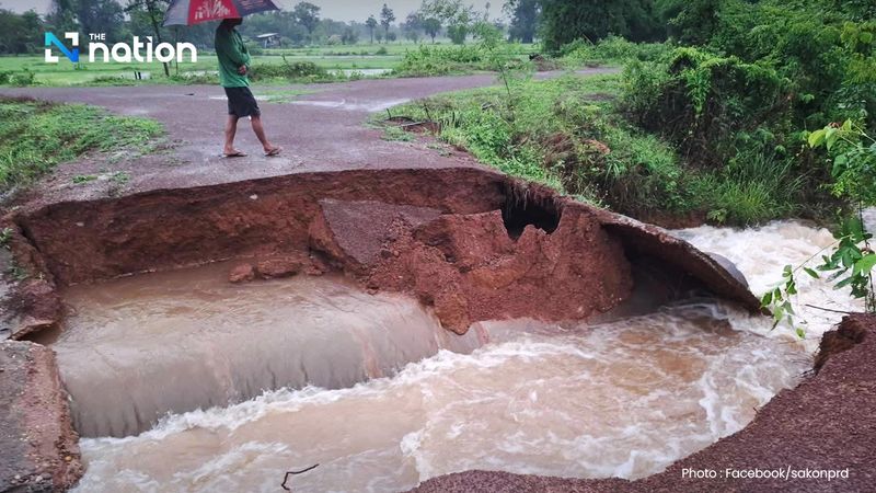 Im Norden wird vereinzelt starker Regen erwartet, im Süden sind vereinzelte Gewitter wahrscheinlich, teilte die thailändische Wetterbehörde am Dienstag mit. Bewohner der höher gelegenen Regionen sollten sich vor starkem Regen in Acht nehmen. Landwirten wird geraten, vorbeugende Maßnahmen zu ergreifen, um ihre Ernten vor möglichen Schäden zu schützen.