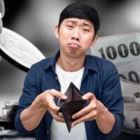 Der thailändische Verbrauchervertrauensindex sinkt im Juni aufgrund von Bedenken hinsichtlich US-Zöllen, Haushaltsverschuldung und regionalen Spannungen auf 46,7. Die Regierung wird dringend gebeten, Maßnahmen zur Stützung der Lebenshaltungskosten und der Exporte fortzusetzen.