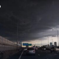 Die thailändische Wetterdienstbehörde hat eine Warnung herausgegeben, da sich die Monsunrinne über den Norden und Oberlaos ausdehnt und über Obervietnam ein Tiefdruckgebiet bildet, während über der Andamanensee, Thailand und dem Golf von Thailand weiterhin ein ziemlich starker Südwestmonsun vorherrscht.