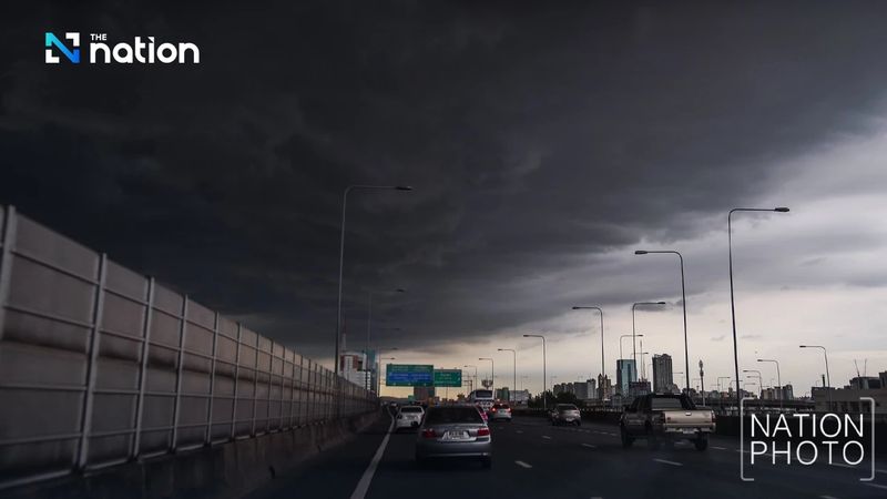 Die thailändische Wetterdienstbehörde hat eine Warnung herausgegeben, da sich die Monsunrinne über den Norden und Oberlaos ausdehnt und über Obervietnam ein Tiefdruckgebiet bildet, während über der Andamanensee, Thailand und dem Golf von Thailand weiterhin ein ziemlich starker Südwestmonsun vorherrscht.