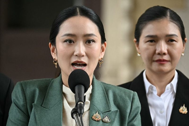 In einer wichtigen Wendung der Ereignisse wird die thailändische Polizei am Montag Anklage gegen den kambodschanischen Staatschef Hun Sen bei der Generalstaatsanwaltschaft einreichen. Grund dafür sind Vorwürfe einer Gefährdung der nationalen Sicherheit, nachdem Hun Sen einen Audioclip eines Telefongesprächs mit der suspendierten thailändischen Premierministerin Paetongtarn Shinawatra veröffentlicht hatte.