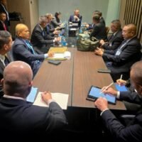 Die meisten Drohnen, die in den letzten Tagen bei Überwachungsarbeiten entlang der Grenze gesichtet wurden, stammten nach Angaben des Verteidigungsministeriums aus Kambodscha. Der stellvertretende Verteidigungsminister Nattaphon Narkphanit sagte am Montag, die Behörden hätten alle Einfälle dokumentiert und mit fotografischen Beweisen und Koordinaten versehen.