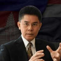 In einer provokanten Erklärung hat der thailändische Sicherheits- und Außenpolitikexperte Dr. Panitan Wattanayagorn eine dringende Frage an die thailändische Regierungsführung gestellt: Ist ihnen bewusst, dass sich Thailand möglicherweise im Kriegszustand mit Kambodscha befindet?
