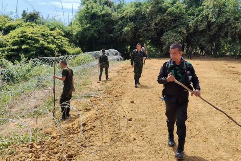 Die Erste Armeeregion stellte am Samstag klar, dass ein Vorschlag zur Beseitigung von Stacheldraht und anderen Hindernissen entlang der thailändisch-kambodschanischen Grenze nicht Teil einer gegenseitigen Vereinbarung war, die während einer kürzlichen Sondersitzung des Regionalen Grenzkomitees (RBC) erzielt wurde.