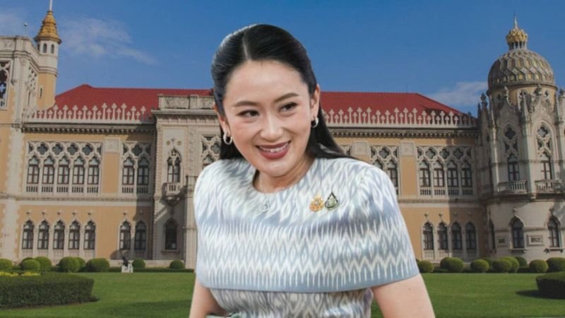 . Die suspendierte Premierministerin Paetongtarn Shinawatra wird die Urteilsverkündung des Verfassungsgerichts am Freitag voraussichtlich versäumen. Das Gericht wird über ihr Telefonat mit dem kambodschanischen Senatspräsidenten Hun Sen entscheiden, eine Angelegenheit, die für viel Aufregung gesorgt hat. Somkid Chuekong, der stellvertretende Generalsekretär für politische Angelegenheiten, verkündete die Nachricht heute am Donnerstag.