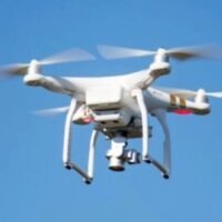 Die thailändische Zivilluftfahrtbehörde (CAAT) hat ihr vorübergehendes Verbot für Drohneneinsätze aufgehoben und erlaubt vom 16. bis 31. August 2025 landesweite Flüge, nachdem sich die Sicherheitsbedingungen entlang der thailändisch-kambodschanischen Grenze verbessert haben.