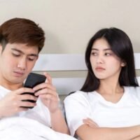 Thailand gilt als das Land mit der höchsten ehelichen Untreuerate. Eine umfassende Studie aus dem Jahr 2024 stuft Thailand als das Land mit der höchsten Eheuntreuerate ein. Diese Erkenntnis basiert auf einer Analyse von Daten von BedBible, World Population Review und Insider Monkey, die globale Untreuetrends beleuchtet.