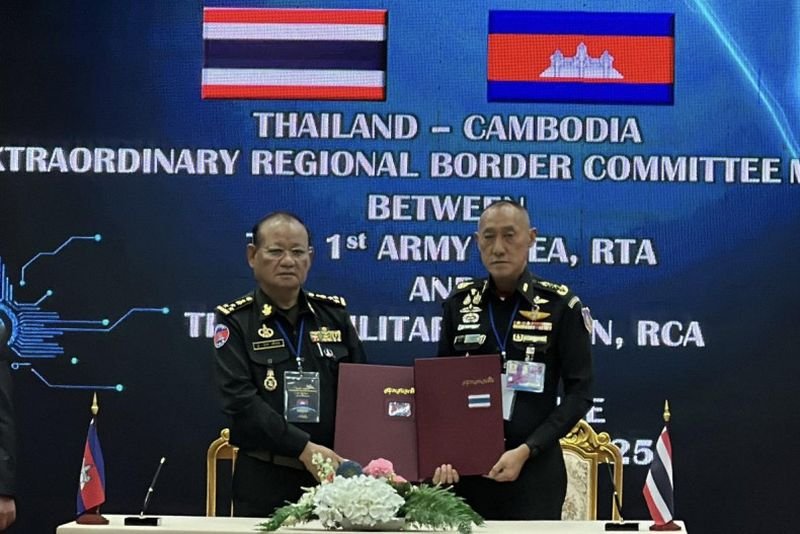 Thailand und Kambodscha haben sich bei der kürzlich abgehaltenen Sitzung des Regional Border Committee (RBC) auf eine Zusammenarbeit bei der Landminenräumung, gemeinsame Maßnahmen gegen grenzüberschreitende Callcenter-Betrügereien und die Einrichtung kleinerer Koordinierungsgruppen zur Lösung von Grenzproblemen geeinigt.