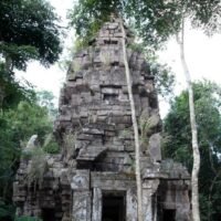 Der Ta Kwai Tempel ist ein Laterit-Steintempel in der Nähe von Chong Ta Kwai im Distrikt Phanom Dong Rak in Surin. Das antike Bauwerk liegt in einem umkämpften Gebiet an der thailändisch-kambodschanischen Grenze. Pattanapong Hirunard