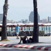 Die Befürchtungen über die wirtschaftlichen Auswirkungen nehmen zu, da die Branche auf einen Aufschwung in der Hochsaison hofft. Thailand verzeichnete einen Rückgang der ausländischen Touristenankünfte und Einnahmen, da das Tourismusministerium weniger Besucher aus wichtigen Märkten meldete, allen voran China und Malaysia .