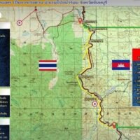 Eine Einsatzgruppe der thailändischen Marine baut in Chanthaburi eine 15 Kilometer lange Grenzstraße für Patrouillen und entdeckt und entsorgt Sprengstoff aus früheren kambodschanischen Angriffen.