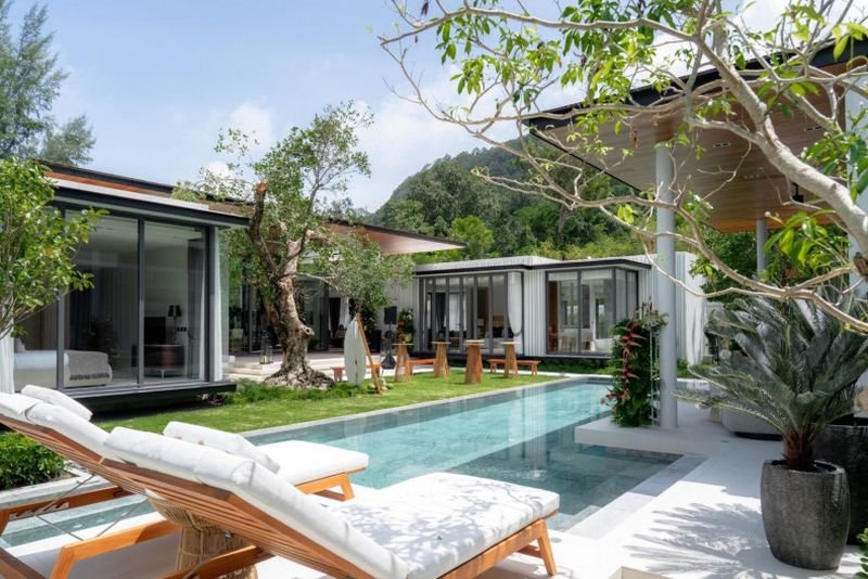 Trotz eines schwachen ersten Halbjahres und der anhaltenden Abwesenheit chinesischer Käufer wird der Wohnungsmarkt in Phuket im Jahr 2025 laut Immobilienanalysten voraussichtlich zu den geschäftigsten in Bezug auf Neueinführungen und Verkäufe gehören.