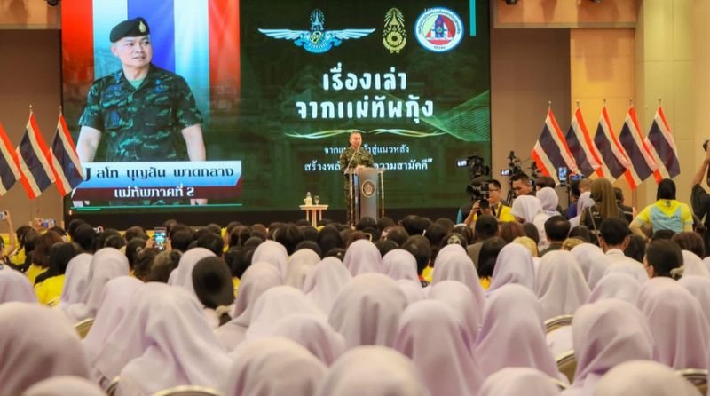 Zwei hochrangige thailändische Armeeoffiziere haben sich gegen eine Lockerung der Grenzbeschränkungen zu Kambodscha ausgesprochen und betont, dass ein solcher Schritt Kambodscha nur stärken und letztlich der thailändischen Gesellschaft und Bevölkerung schaden würde.