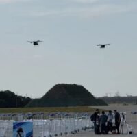 Zwei Flugautos des chinesischen Elektrofahrzeugherstellers Xpeng Inc. sind Berichten zufolge während einer Probe für die Changchun-Flugschau in der Luft kollidiert, was neue Fragen zur Sicherheit der Technologie aufwirft.