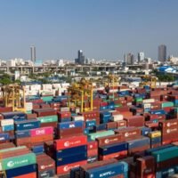 . Das Ministerium für geistiges Eigentum (DIP) hat sein Vorgehen gegen Verletzungen des geistigen Eigentums intensiviert und in den ersten acht Monaten des Jahres 2025 über 2,9 Millionen gefälschte Artikel im Wert von über einer Milliarde Baht beschlagnahmt.