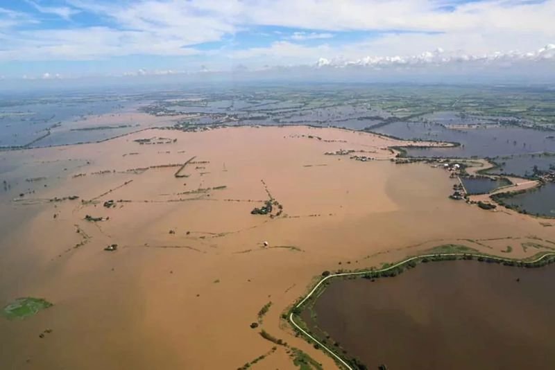 Der tropische Sturm Matmo hat sich in Nordvietnam zu einem Tiefdruckgebiet abgeschwächt und wird dem Norden, Nordosten und Osten Thailands am Dienstag schwere Regenfälle bringen, so die Wetterbehörde.