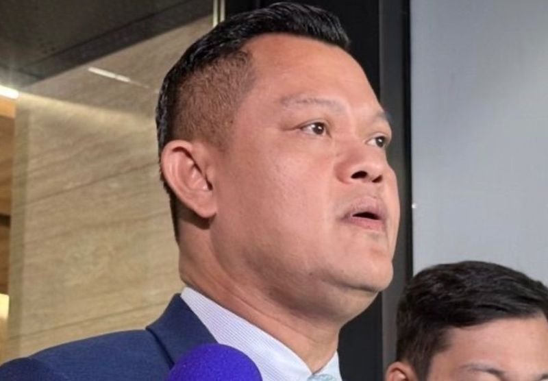 Industrieminister Thanakorn Wangboonkongchana hat die Bildung einer neuen Taskforce angekündigt, um illegale Fabriken zu bekämpfen, die minderwertige Produkte importieren und Industrieabfälle unsachgemäß entsorgen. Die Initiative, die am 15. Oktober 2025 im Parlament gestartet wurde, zielt darauf ab, die öffentliche Gesundheit und die Umwelt zu schützen.