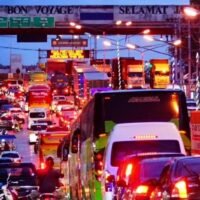 Tourismusunternehmen fordern einem 24-Stunden-Kontrollpunkt in Sadao. Der Versuch wurde für alle Grenzen im Süden vorgeschlagen. Die Zahl der Ankünfte und die Einnahmen aus dem malaysischen Tourismusmarkt könnten um 20 bis 30 Prozent steigen, wenn die Bestechung an der Grenze aufgeklärt werde und die neue Regierung die Öffnungszeiten der Grenzkontrollpunkte verlängere, sagen Tourismusunternehmen aus Hat Yai.