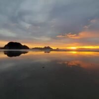 Der Rückgang der ausländischen Besucherzahlen in Thailand verschärft die Probleme, die durch US-Zölle und einen relativ hohen Baht-Kurs verursacht werden. Um die Flaute etwas auszugleichen, bietet die lokale Tourismuskampagne der Regierung Thailändern, die vom 29. Oktober bis 15. Dezember ihre Koffer packen, Steuererleichterungen von bis zu 30.000 Baht an.