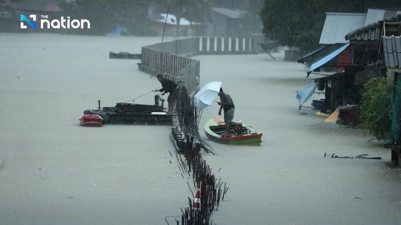 Der thailändische Wetterdienst (TMD) berichtete am Donnerstag, dass ein mäßiger Nordostmonsun weiterhin über dem Golf von Thailand, dem Süden und der Andamanensee vorherrscht und insgesamt zu geringeren Niederschlägen führt, obwohl im südlichen Teil des Landes noch vereinzelt starke Regenfälle zu erwarten sind.