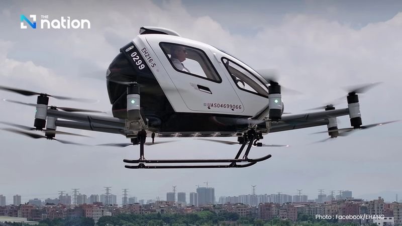 Thailands Drohnenindustrie erlebt eine Phase starken Wachstums. Prognosen zufolge könnte die Zahl der registrierten Drohnen bald eine Million übersteigen und sich über die Landwirtschaft hinaus auf Logistik und Personentransport ausdehnen.