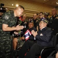 Das Thailändische Militär sollte seine Bemühungen zur Rückeroberung von Prasat Ta Kwai in der Provinz Surin fortsetzen, um die gefallenen Soldaten zu ehren und die nationale Souveränität zu wahren, sagte der ehemalige Kommandeur der Zweiten Armeeregion, Generalleutnant Boonsin Padklang, gestern am Donnerstag.