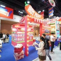 Nach Angaben des Real Estate Information Center (REIC) beliefen sich die Preisindizes für neue Eigentumswohnungen, freistehende Einfamilienhäuser und Reihenhäuser auf 158,3, 136,3 bzw. 129,1, was einem Rückgang von 0,5 %, 1 % bzw. 0,7 % gegenüber dem Vorquartal entspricht.