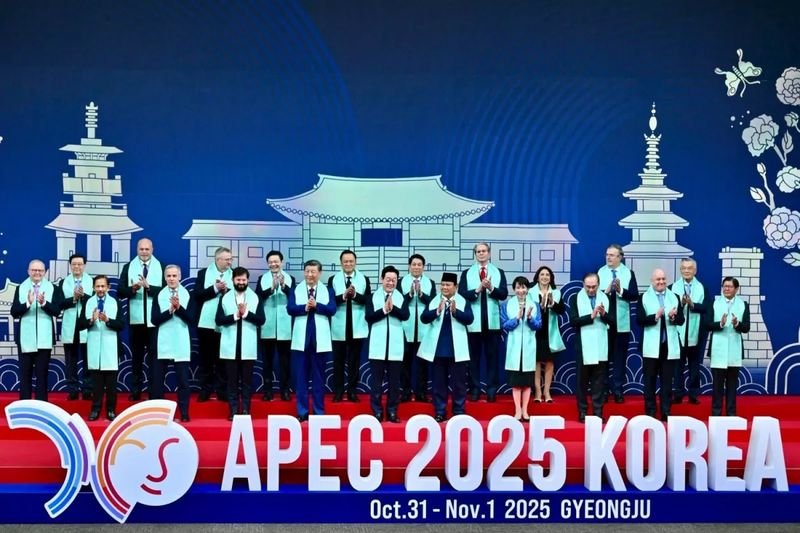 . Premierminister Anutin Charnvirakul betonte in seinen Ausführungen während des APEC-Gipfels die Notwendigkeit der Bekämpfung grenzüberschreitender Cyberkriminalität und hob Pläne für regionale Zusammenarbeit und digitale Sicherheit hervor.Herr Anutin nahm am Samstag in Gyeongju, Südkorea, am 32. APEC-Wirtschaftsführertreffen (Sitzung II) unter dem Motto „Einen zukunftsfähigen Asien-Pazifik-Raum gestalten“ teil.