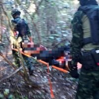 Ein Chinese wurde am frühen Samstagmorgen in Ban Nong Chan in der Provinz Sa Kaeo durch eine Landmine verletzt, als er sich über einen natürlichen Pfad nach Thailand einschlich. Die Burapha-Einsatzgruppe berichtete, dass sich der Vorfall um 5:50 Uhr ereignete. Grenzschutzbeamte hörten eine Explosion aus einem Waldgebiet etwa 80 bis 90 Meter von der Sri Phen Straße entlang der thailändisch-kambodschanischen Grenze entfernt.