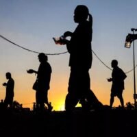 Militäroffiziere aus Thailand und Kambodscha begannen am Mittwoch in der Provinz Chanthaburi Gespräche, in der Hoffnung, dass die Verteidigungsminister beider Länder am Samstag dazustoßen würden, um dem Waffenstillstandsabkommen den letzten Schliff zu geben.