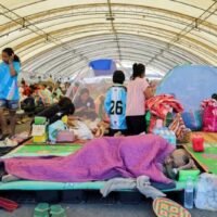 Die Armee mahnt zu strengen Sicherheitsvorkehrungen in allen staatlichen Büros. Die Armee plant schnelle Evakuierung von Thailändern von der kambodschanischen Grenze aufgrund zunehmender Angriffe.