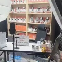 Die Polizei hat in einem Lagerhaus in Bangkok, das sich im Besitz chinesischer Unternehmen befindet und über das auch der Online-Verkauf der Waren live übertragen wurde, Tausende illegaler Überwachungskameras und ausländischer SIM-Karten beschlagnahmt.