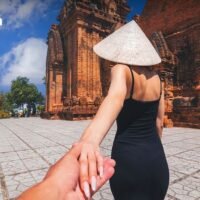 Vom unangefochtenen Spitzenreiter zum stillen Überholmanöver – Thailands Tourismuslandschaft befindet sich im Wandel. Vietnam hat durch geografische Nähe, Ähnlichkeiten und konkrete Strategien die Herzen einer neuen Generation chinesischer Touristen erobert. Dies wirft die Frage auf, was Thailand dadurch verliert und ob es seinen früheren Vorsprung zurückgewinnen kann.