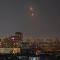 Im 30. Stock des Chartered Square-Gebäudes im Zentrum von Bangkok dient das unauffällige Büro von Skyhub Technologies Ltd als Drehscheibe für einen aufstrebenden und umstrittenen Handel.