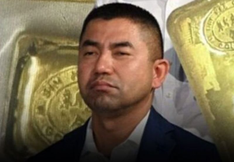 Der Präsident des Obersten Gerichtshofs hat ein neunköpfiges unabhängiges Untersuchungsgremium eingesetzt, um den Vorwürfen nachzugehen, dass Ekawit Watcharawaluk, ein Kommissar der Nationalen Antikorruptionskommission (NACC), im Zusammenhang mit einem aufsehenerregenden Online-Glücksspielfall Gold im Wert von 246 Baht als Bestechungsgeld angenommen haben soll.