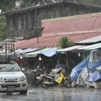 In Oberthailand werden vom 23. bis 25. Februar Sommergewitter erwartet, darunter Gewitter, stürmische Winde und möglicherweise Hagel. Die bevorstehenden Sommerstürme werden durch eine westliche Tiefdruckrinne verursacht, die über den Norden und Nordosten des Landes zieht, während es dort weiterhin heiß ist.