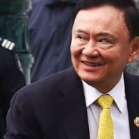 Der ehemalige Premierminister Thaksin Shinawatra kann im Mai einen Antrag auf Bewährung stellen, gemäß den Bestimmungen, die vorschreiben, dass Häftlinge zwei Drittel ihrer Haftstrafe verbüßen müssen, sagte Justizminister Generalleutnant Rutthapon Naowarat.