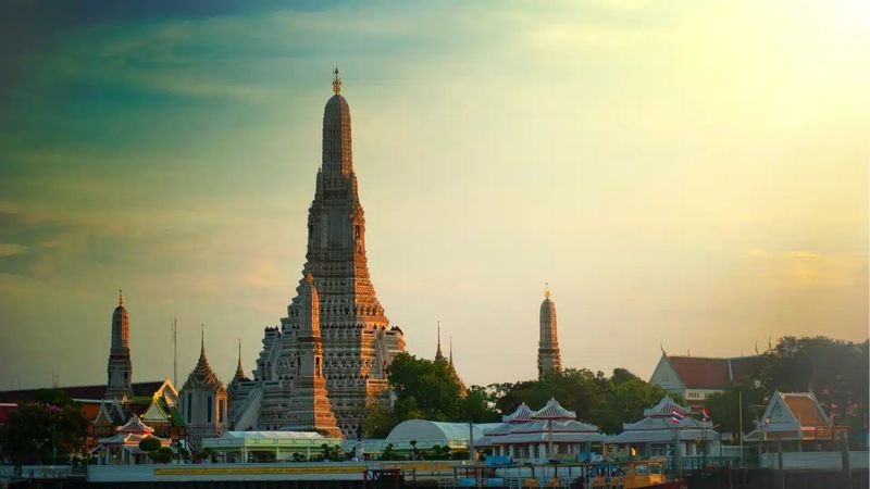 Thailand, Vietnam und Malaysia haben sich jeweils einen festen Platz in der Welt der Langzeit-Expats erobert. Thailand bietet eine zuverlässige Gesundheitsversorgung und eine gut ausgebaute Infrastruktur für Expats.