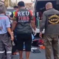 Ein US-Amerikaner wurde gestern Abend (16. Februar) im Bezirk Chom Thong in Bangkok von vier Männern aus Myanmar zu Tode geprügelt, nachdem er sie einen Monat lang belästigt hatte, um seine Ex-Freundin zur Rückkehr zu bewegen, berichtete Amarin TV