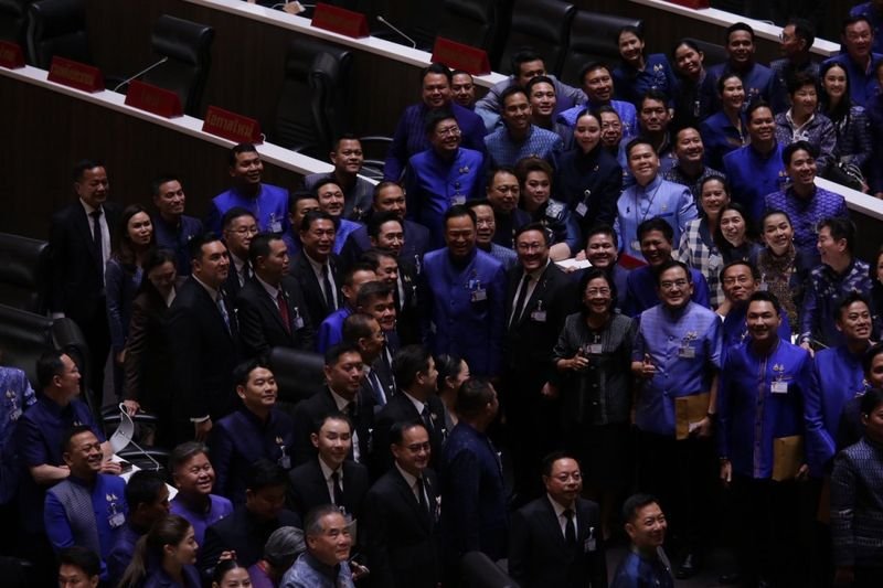 Anutin kehrt mit breiter Unterstützung an die Macht zurück. Doch der Premierminister kann mit einer sehr kurzen Schonzeit rechnen, da Thailand von einer Vielzahl von Problemen geplagt wird.