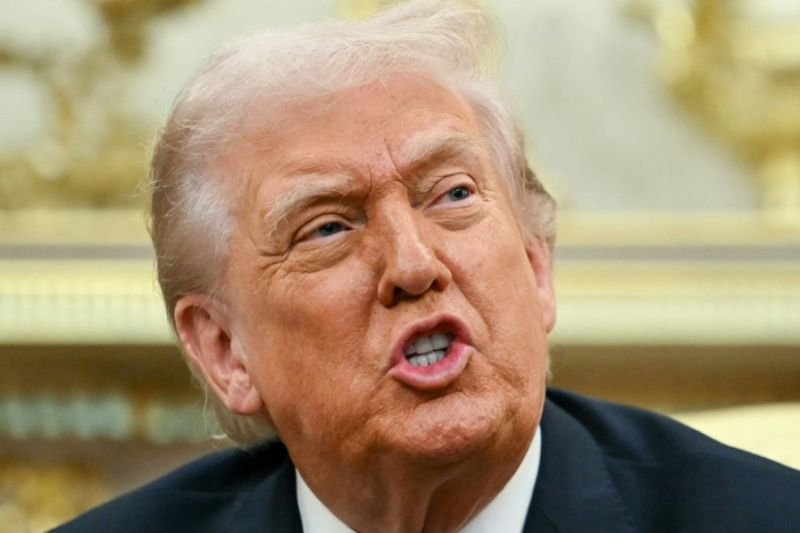 US-Präsident Donald Trump drohte am Dienstag damit, alle Handelsbeziehungen mit Spanien abzubrechen, nachdem dieses sich geweigert hatte, US-Flugzeugen die Nutzung seiner Stützpunkte für Angriffe auf den Iran zu gestatten. Gleichzeitig griff er Großbritannien scharf an, weil es nicht stärker kooperiere.