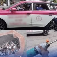 Ein Taxifahrer in Nonthaburi verursachte am 23. März 2026 einen Unfall, bei dem er in zwei Fahrzeuge krachte, nachdem er mutmaßlich versucht hatte, sich mit Gas und Holzkohle in seinem Auto das Leben zu nehmen. Die beiden anderen Fahrzeuge wurden beschädigt, und die Rettungskräfte wurden zum Einsatz gerufen. Der Fahrer wurde am Unfallort halb bewusstlos und verwirrt aufgefunden.