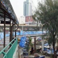 Laut Patricia Mongkhonvanit, Generaldirektorin der Abteilung, hat der für die Festlegung von Referenzpreisen im Rahmen der Rechnungsprüfungsbehörde zuständige Ausschuss die in der Formel zur Berechnung des Medianpreises (Referenzpreises) öffentlicher Bauprojekte enthaltene Dieselpreisobergrenze überarbeitet.