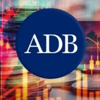 Thailand wird laut der Asiatischen Entwicklungsbank (ADB) im Jahr 2026 das langsamste Wirtschaftswachstum in der ASEAN-Region verzeichnen. Das BIP soll demnach lediglich um 1,8 Prozent steigen. Die schwachen Aussichten spiegeln die Auswirkungen des Nahostkonflikts wider, der die Energiekosten in die Höhe getrieben und Tourismus, Exporte und Binnennachfrage belastet hat.
