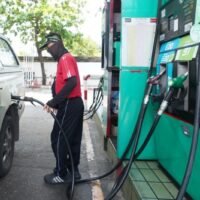 Laut Finanzministerium könnte die Energiekrise für die Regierung eine Herausforderung bei der Umsetzung ihres Finanzplans darstellen, der darauf abzielt, das Haushaltsdefizit auf höchstens 3 % des BIP zu senken, die Einnahmen durch eine höhere Mehrwertsteuer zu steigern und die Staatsverschuldung unter 70 % des BIP zu halten.