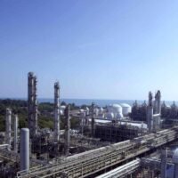 Ein Vorschlag, wonach die Regierung in die Kosten und Gewinne von Ölraffinerien eingreifen sollte, wurde nicht in die sieben Maßnahmen aufgenommen, die kürzlich vorgestellt wurden, um die Auswirkungen der steigenden globalen Rohölpreise auf die Verbraucher abzumildern.