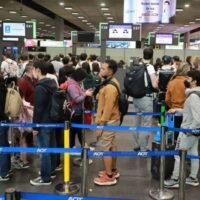 Die Aufenthaltsdauer im Land hat wenig mit dem Ausmaß von Missbrauch oder Kriminalität zu tun. Worum geht es bei den Visaänderungen in Thailand wirklich? Welche Maßnahmen werden in Thailand zur Überprüfung „verdächtiger“ ausländischer Staatsangehöriger eingesetzt? In den vergangenen Monaten gab es eine Reihe von Ankündigungen staatlicher Stellen in Bezug auf die Visapolitik in Thailand, die die Angelegenheit ziemlich verkompliziert haben.